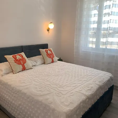 Vala Mar Residence, In *