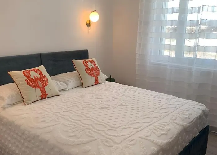 Vala Mar Residence, In *